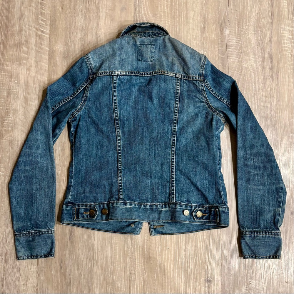 Old Navy Y2K Denim Trucker Jacket Women’s S Blue Button Front Classic Jean Coat - Picture 7 of 10